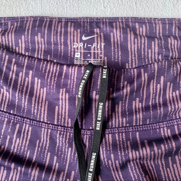 Nike Crop Leggings Purple Geometric Size Medium - Picture 4 of 5